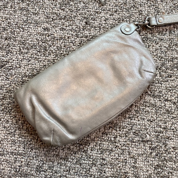 Silver leather hobo wallet - Picture 4 of 4